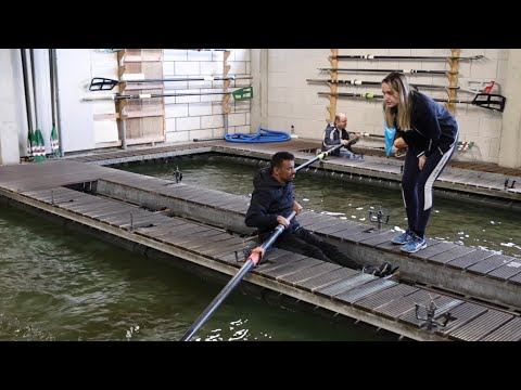 Rowing Blind; Studenten helpen slechtzienden om te roeien