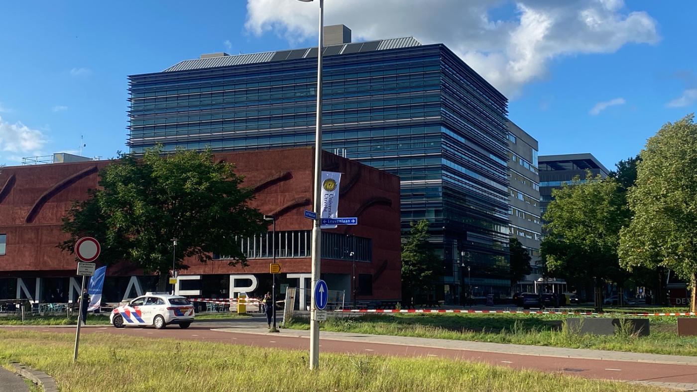 koningsbergergebouw, politie-actie, 5 sept 2025, foto DUB