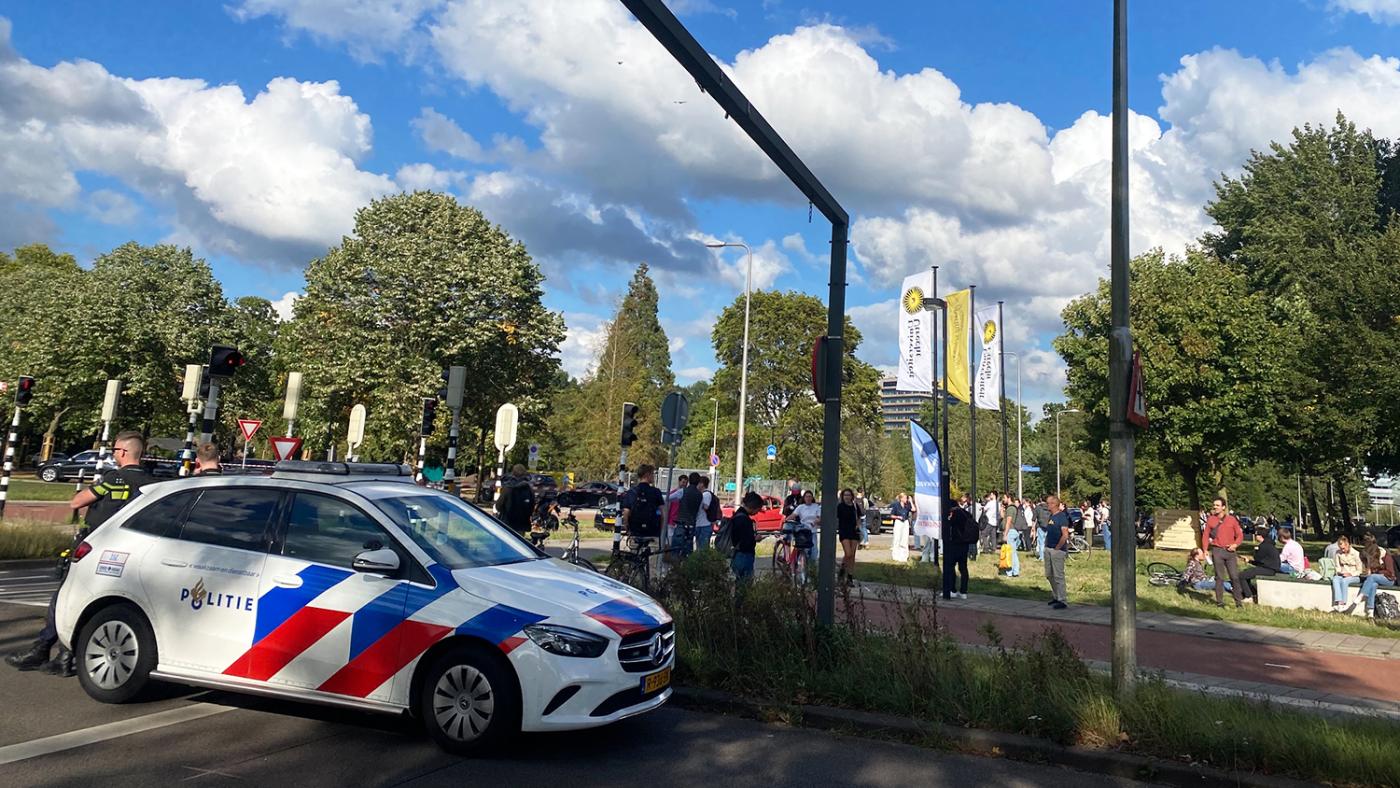 koningsbergergebouw, politieactie, 5 sept 2025, foto DUB koningsbergergebouw, politieactie, 5 sept 2025, foto DUB
