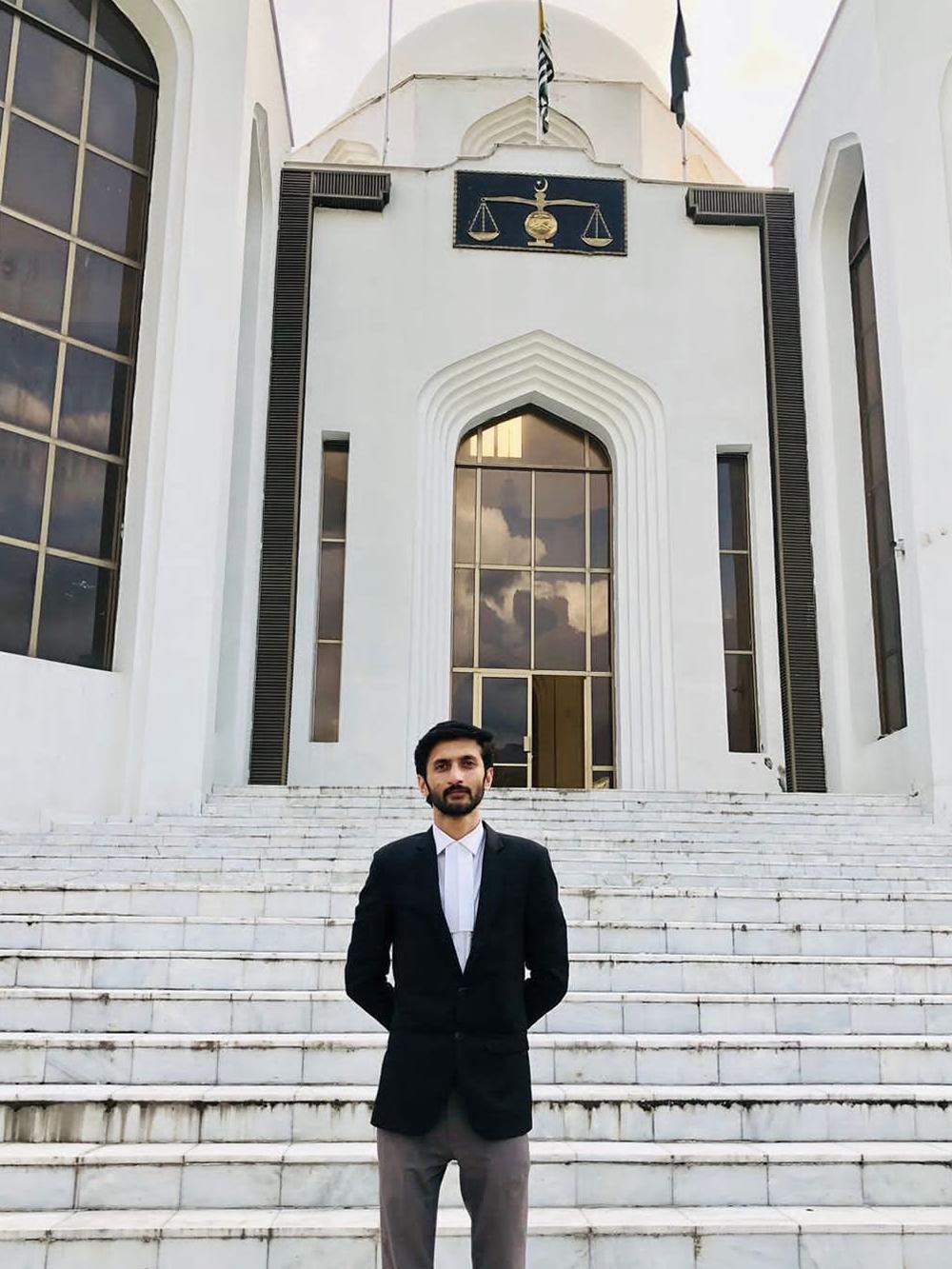 Khizar in front of the Supreme Court in Kashmir