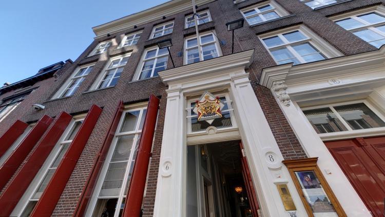 Facade of the building on Korte Nieuwstraat which serves as a wedding venue. 