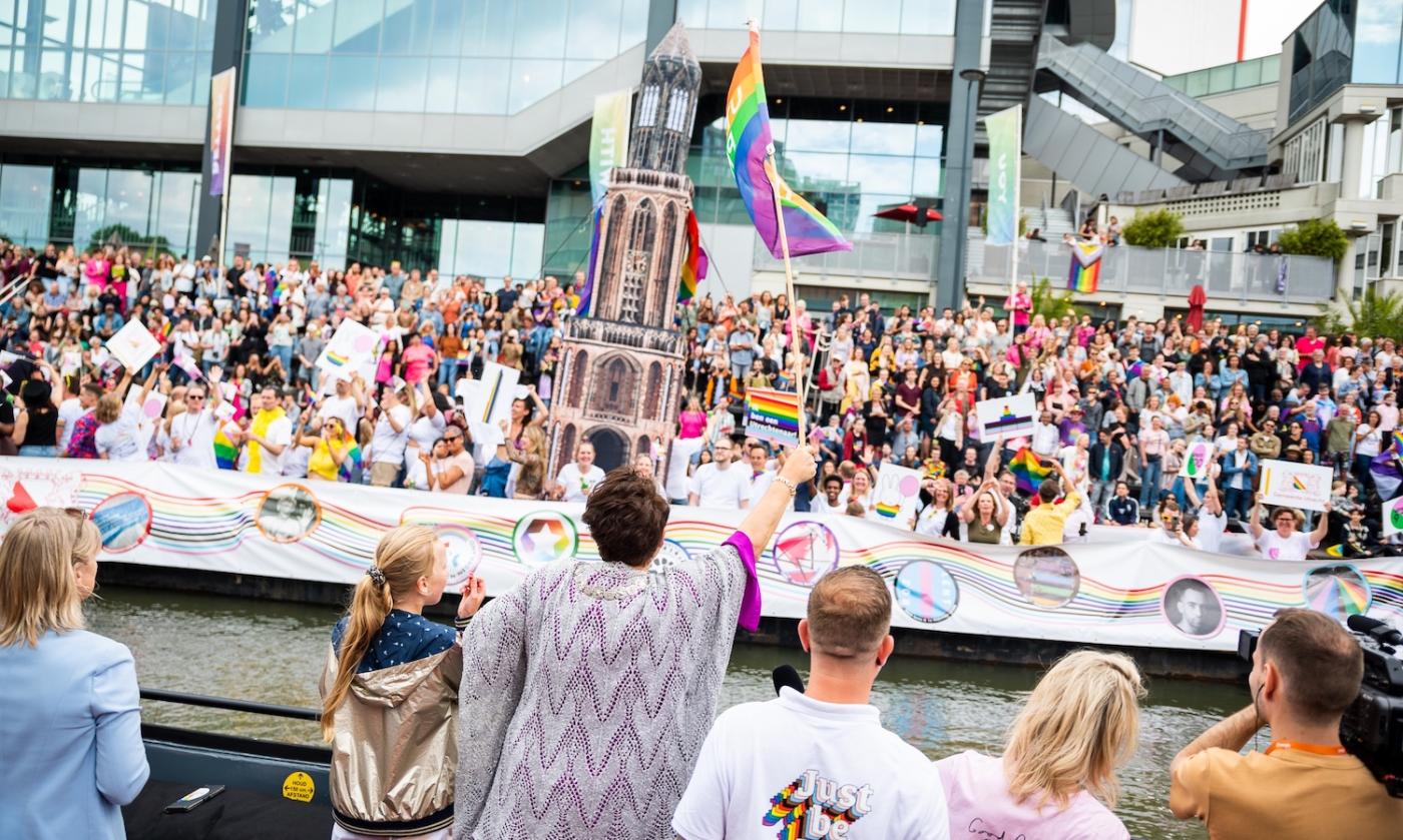 Regenboogcanon_op_de_Utrecht_Pride_2022_foto_Ralf_Mens.jpg