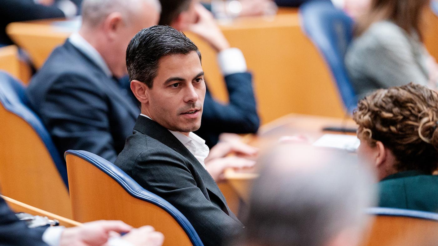 Rob Jetten (D66) tijdens het plenaire debat in de Tweede Kamer, oktober 2025. Foto: Shutterstock