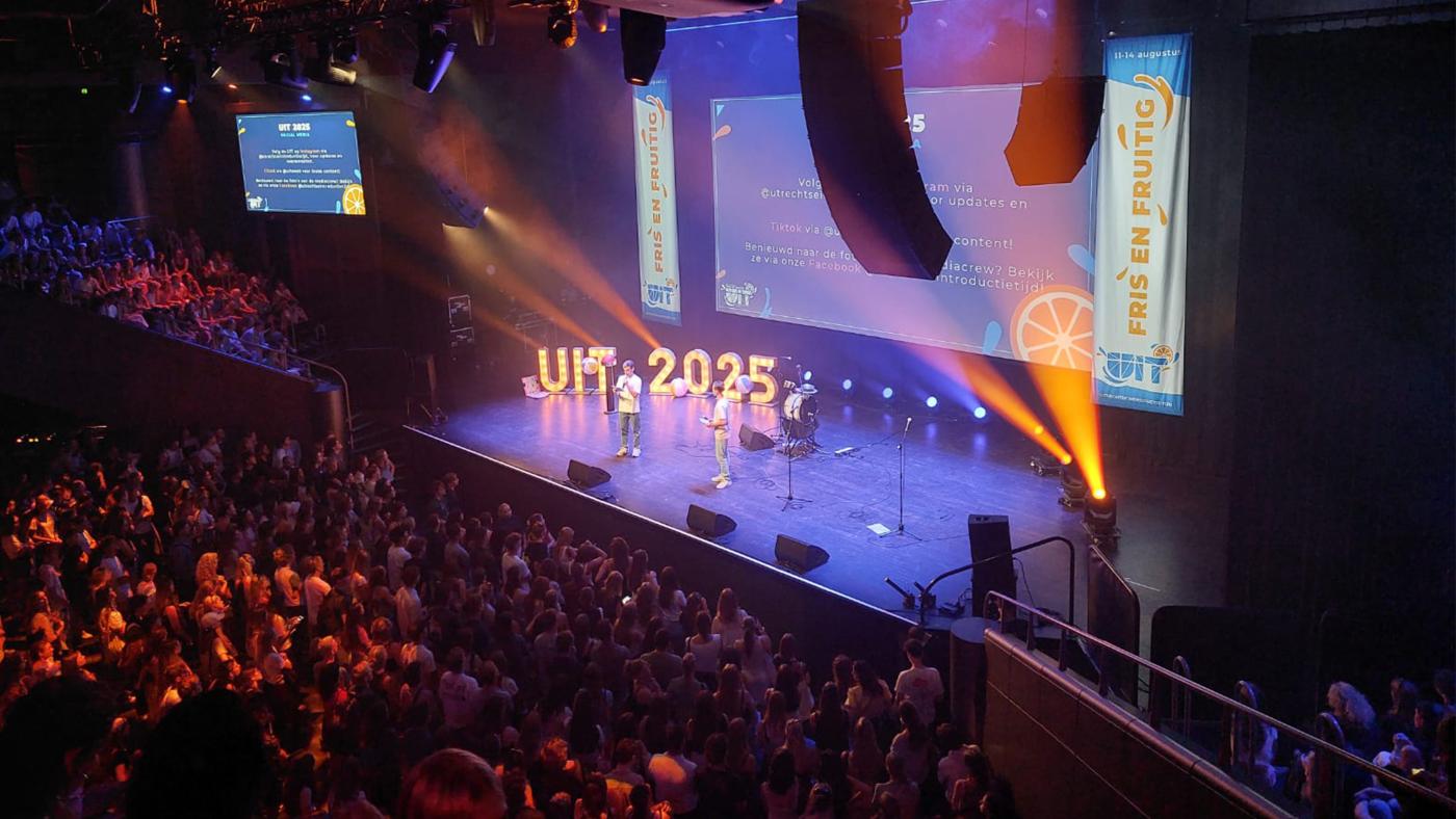 De Openingsshow in TivoliVredenburg. Foto: DUB