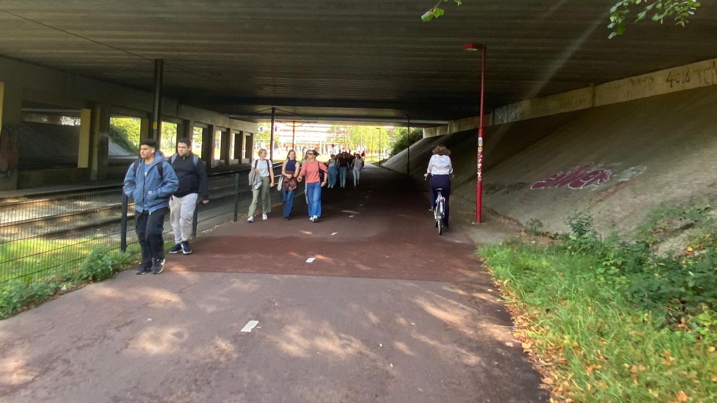 studenten lopen