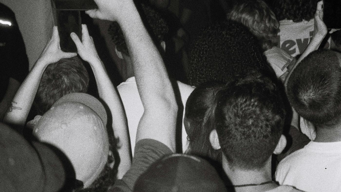 feestende-mannen-pexels feestende-mannen-pexels