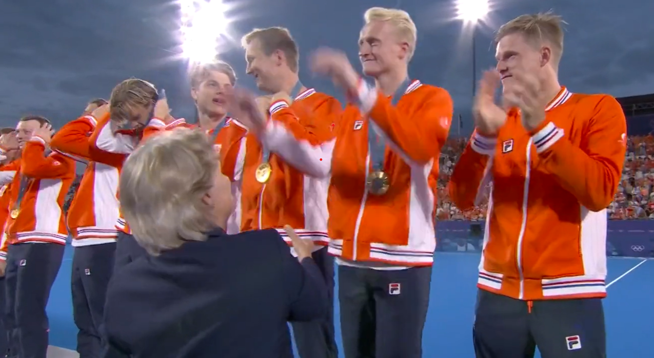 medaille uitreiking hockey, schermafbeelding Eurosport