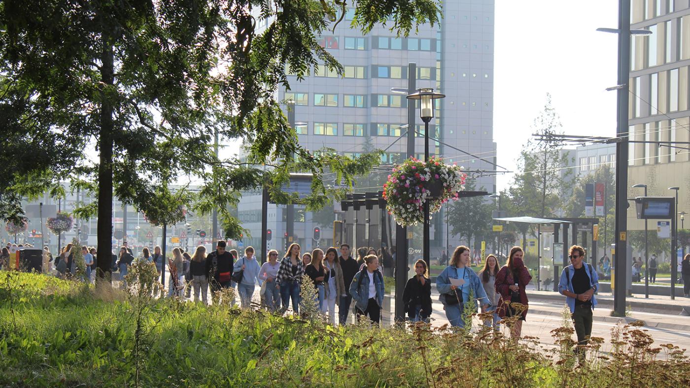 Studenten op het Utrecht Science Park, foto DUB