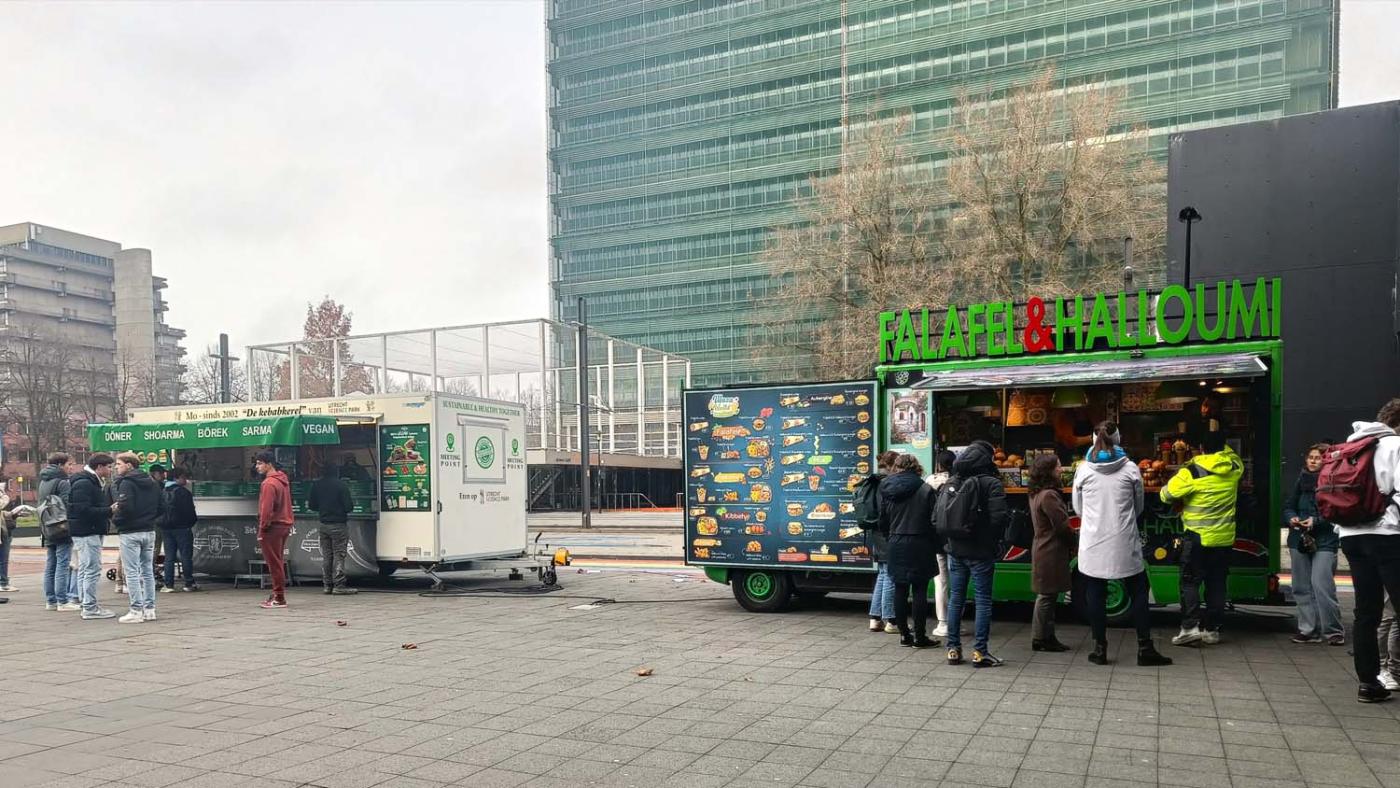 Foodtrucks op het pleintje