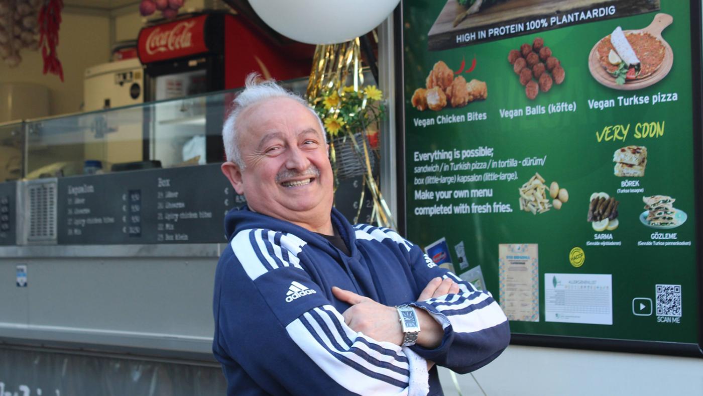 Vegan UU. Mo voor zijn foodtruck. Foto: DUB