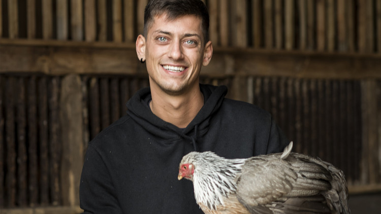 Uu Student Thijs In Nieuwe Boeren Ik Heb Me Nog Nooit Zo Gelukkig Gevoeld Dub