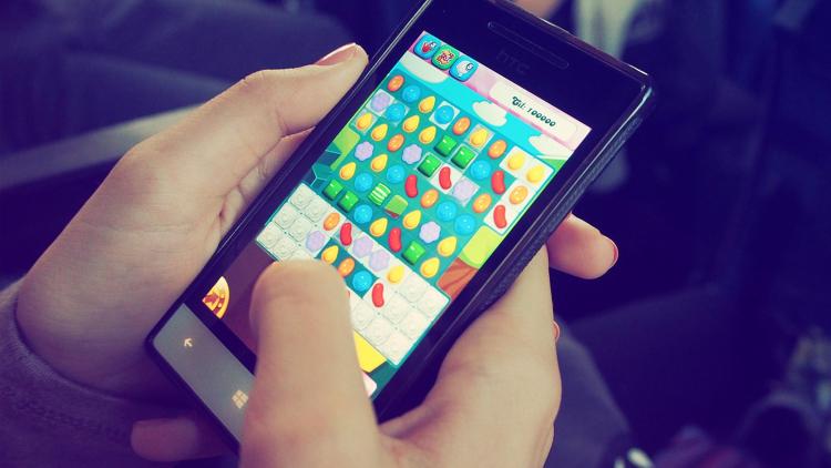 smartphone-candy-crush-pixabay