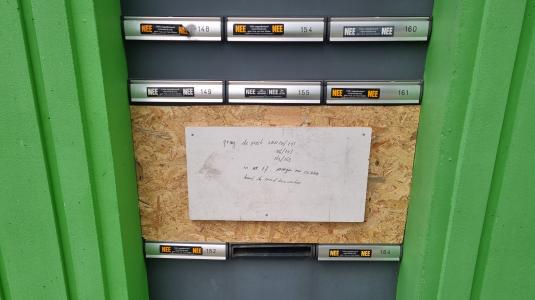 brievenbussen casa confetti, foto DUB