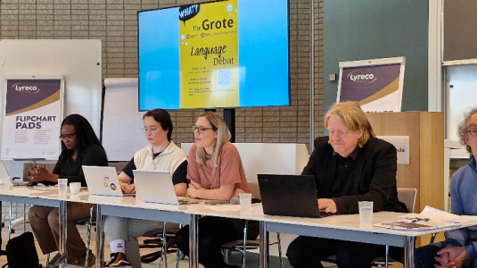 Debate about language used organised by Utrecht Young Academy
