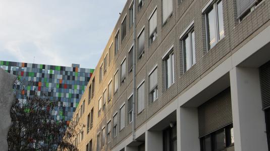 Bestuursgebouw in december2025, foto DUB