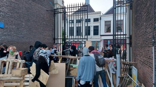 Bezetting van binnenplaats UBB vorig jaar. Foto: DUB Archief