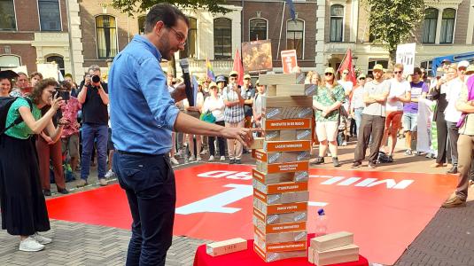 Caspar van den Berg tijdens Alternatieve Opening van het Academisch jaar.